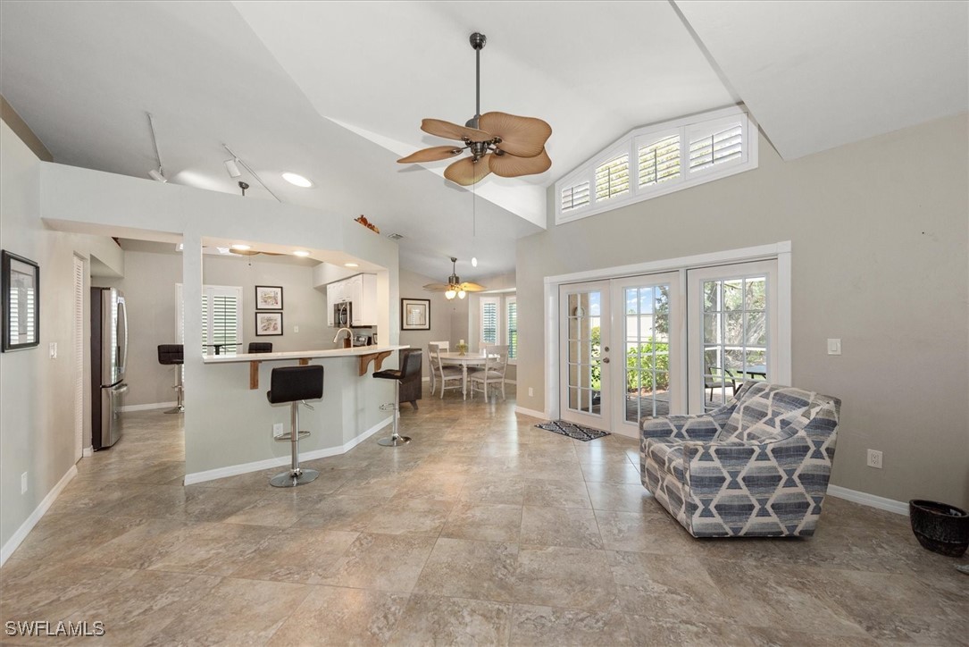 3 Bed SingleFamilyResidence for Sale in Kelly Greens, FL — photo 2