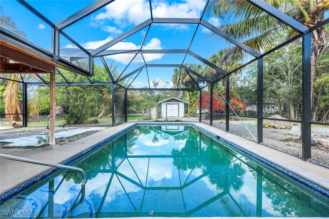 2 Bed Pool Home for Sale in Naples, photo 2