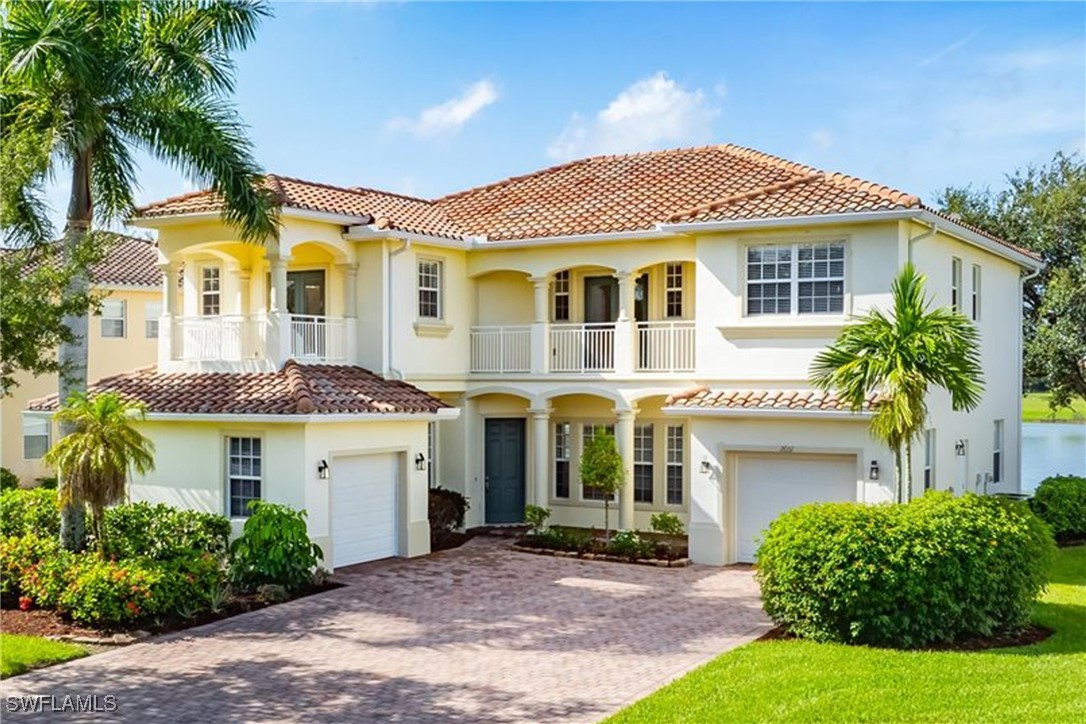 4 Bed Waterfront Home for Sale in Naples, photo 2