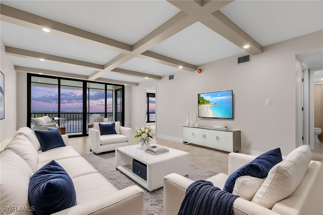 2 Bed Waterfront Home for Sale in The Palms Of Bay Beach, FL — photo 2