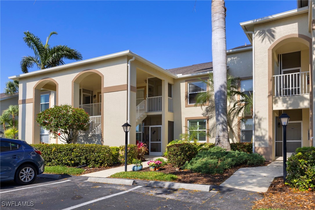 2 Bed Condominium for Sale in Stoneybrook, FL — photo 2
