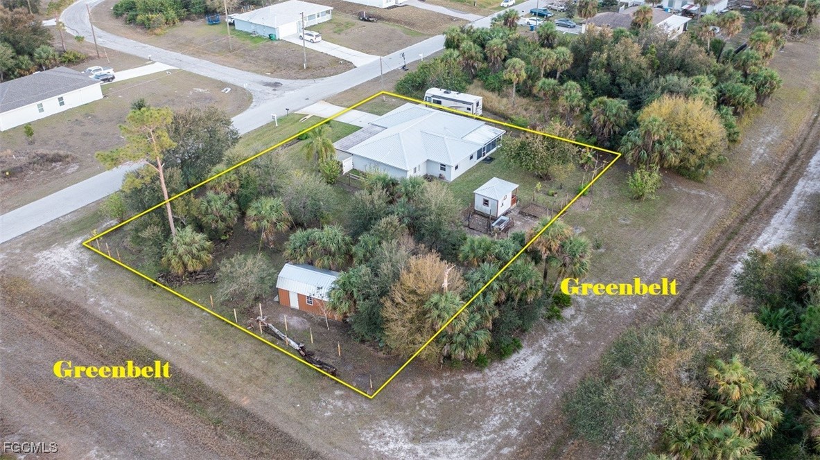 3 Bed SingleFamilyResidence for Sale in Port Labelle, FL — photo 2