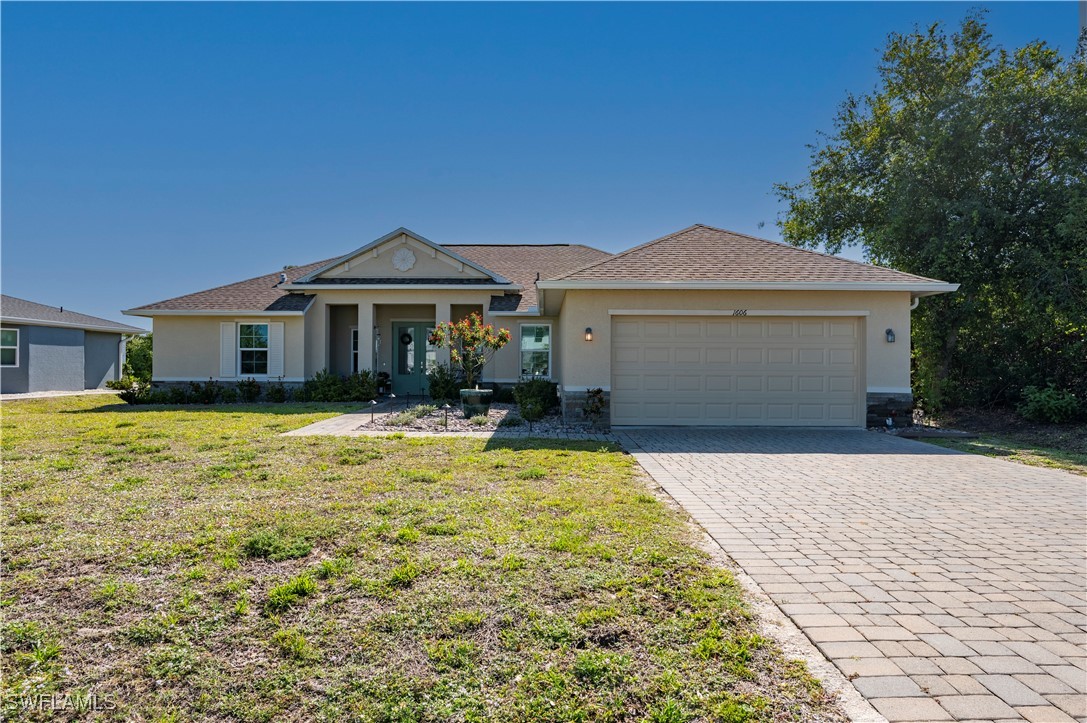 3 Bed SingleFamilyResidence for Sale in Deep Creek, FL — photo 2