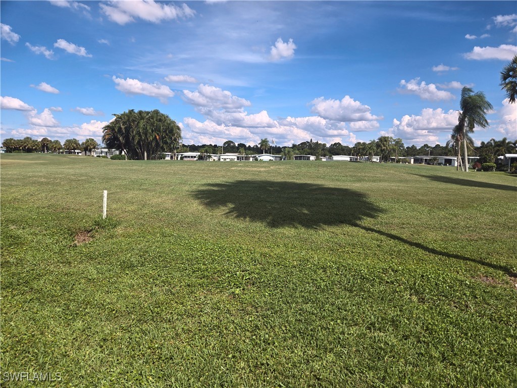 2 Bed ManufacturedHome for Sale in North Fort Myers, photo 2