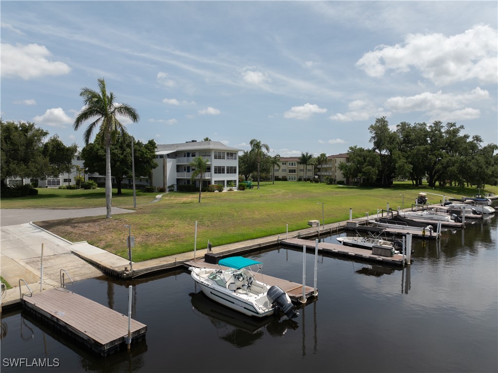 2 Bed Pool Home for Sale in Tropic Terrace, photo 2
