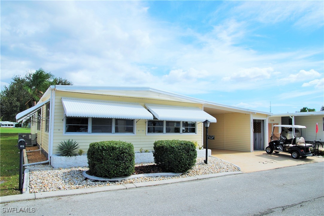 2 Bed ManufacturedHome for Sale in North Fort Myers, photo 2