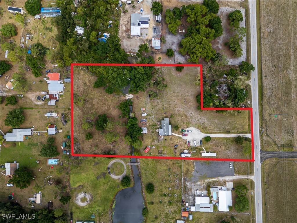 3 Bed SingleFamilyResidence for Sale in North Fort Myers, FL — photo 2