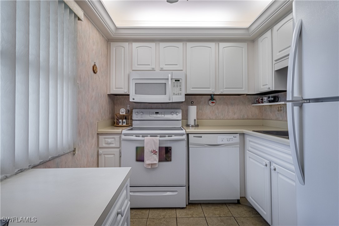 2 Bed Condominium for Sale in Seven Lakes, FL, $63,000 — photo 2