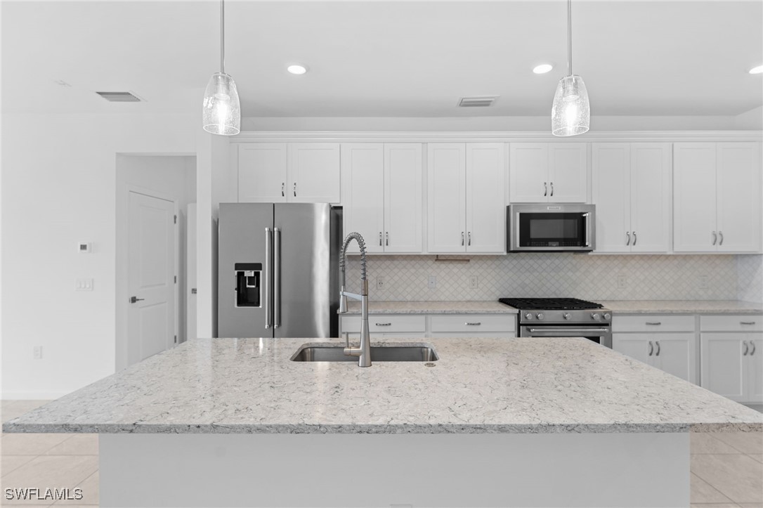 3 Bed Waterfront Home for Sale in Manatee Cove, FL, $545,000 — photo 2