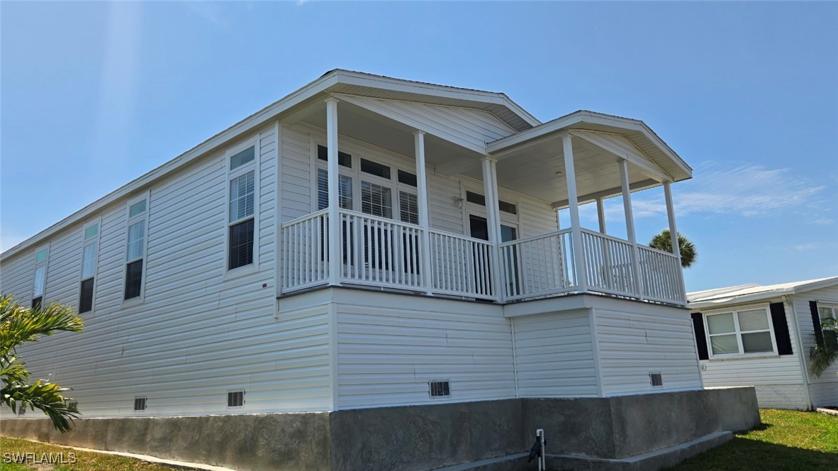 3 Bed Waterfront Home for Sale in Bayside Estates, FL — photo 2