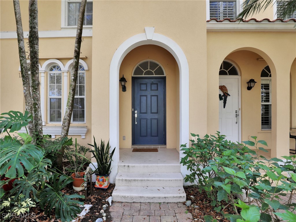3 Bed Townhouse for Sale in Island Walk, photo 2