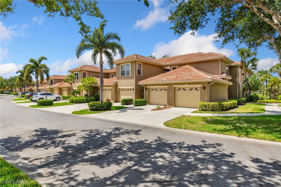 3 Bed Waterfront Home for Sale in Sabal Palm, FL — photo 2