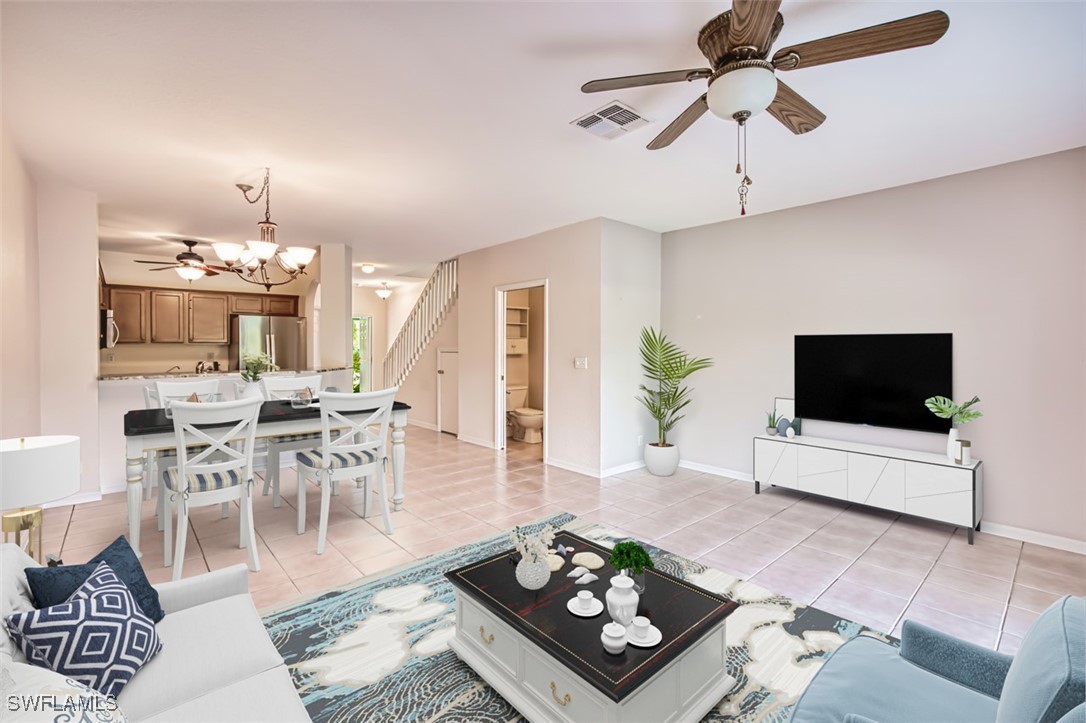 2 Bed Waterfront Home for Sale in Fort Myers, photo 2