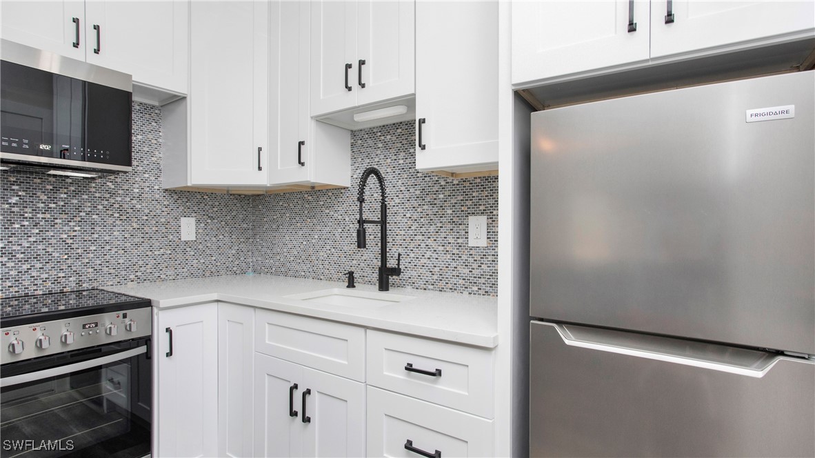 2 Bed Condominium for Sale in Marco Island, FL, $319,000 — photo 2