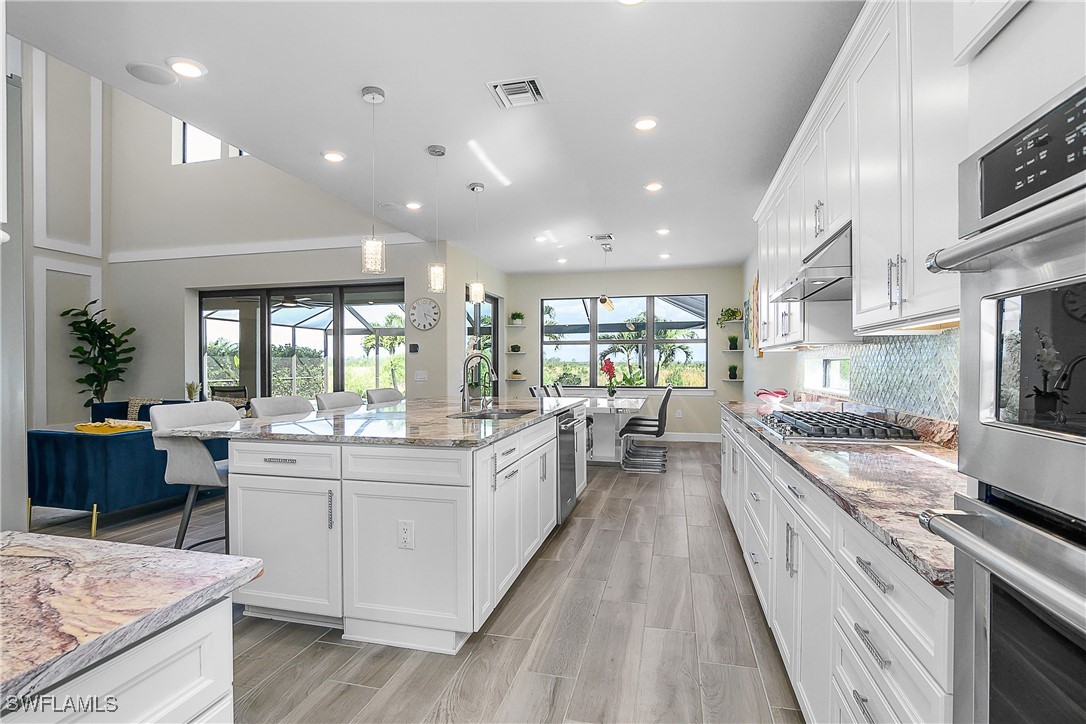 5 Bed Pool Home for Sale in Estero, photo 2