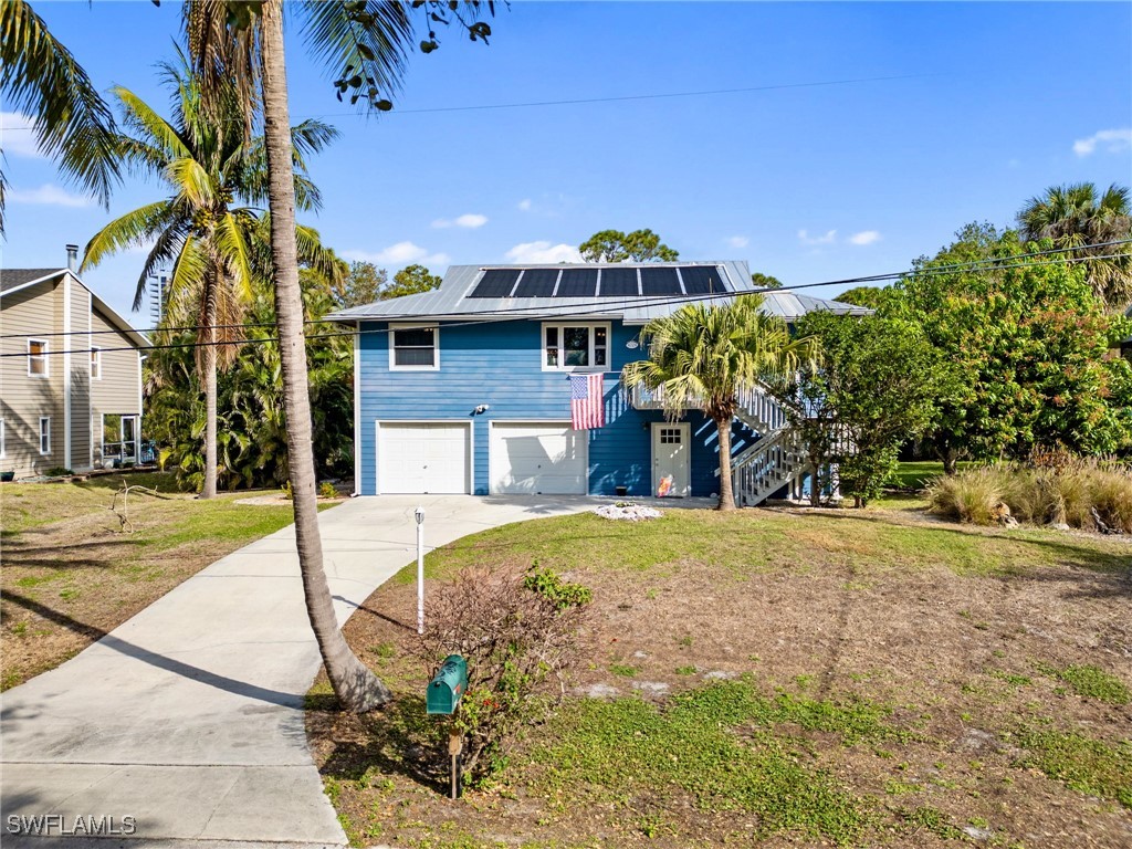 3 Bed Pool Home for Sale in Bonita Springs, photo 2