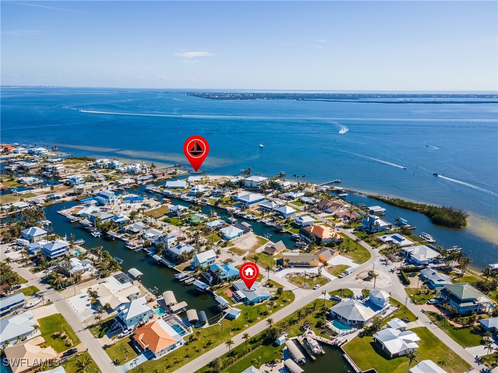 2 Bed Waterfront Home for Sale in St James City, FL — photo 2