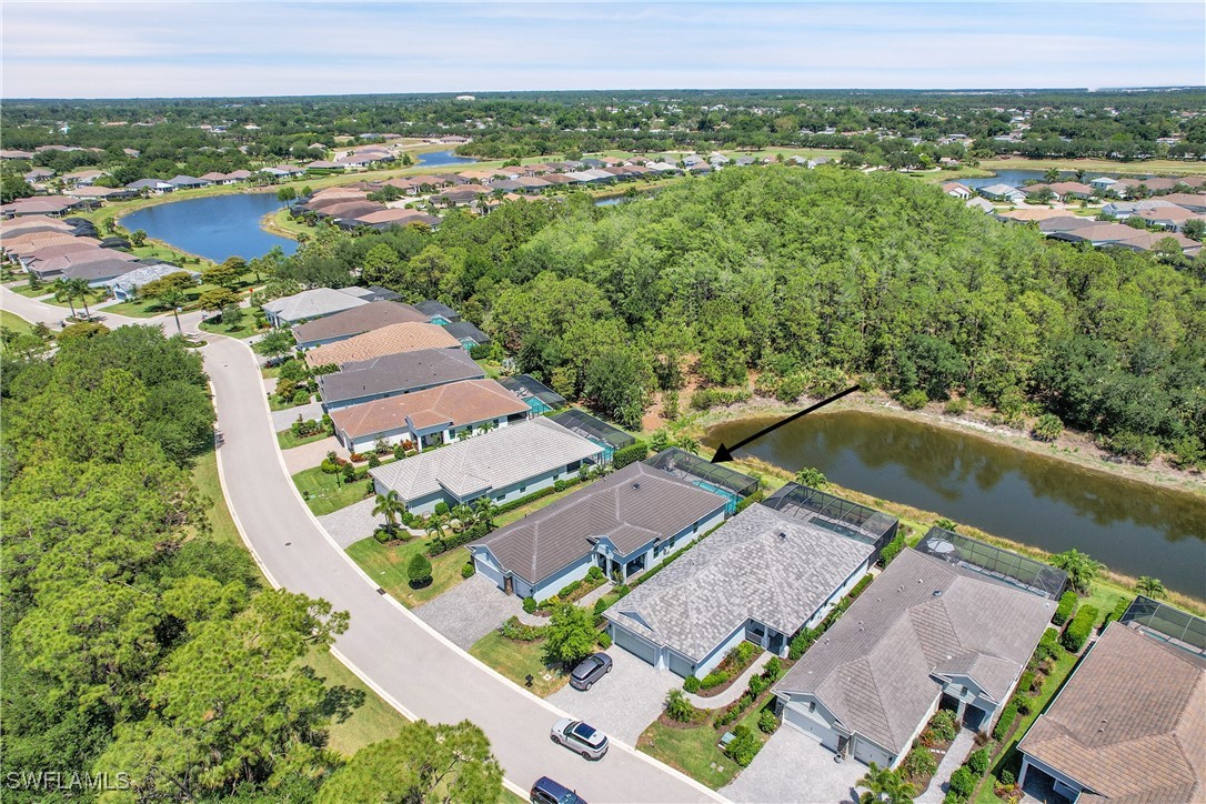 3 Bed Pool Home for Sale in Magnolia Isles, FL — photo 2