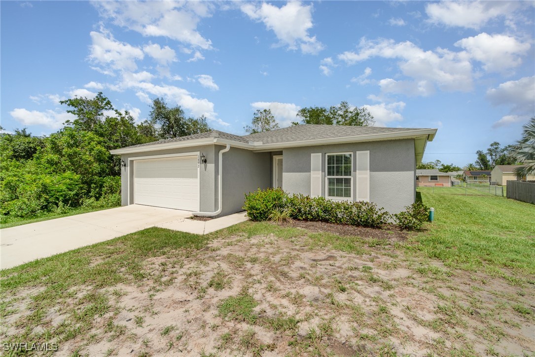 4 Bed SingleFamilyResidence for Sale in Port Charlotte, FL — photo 2