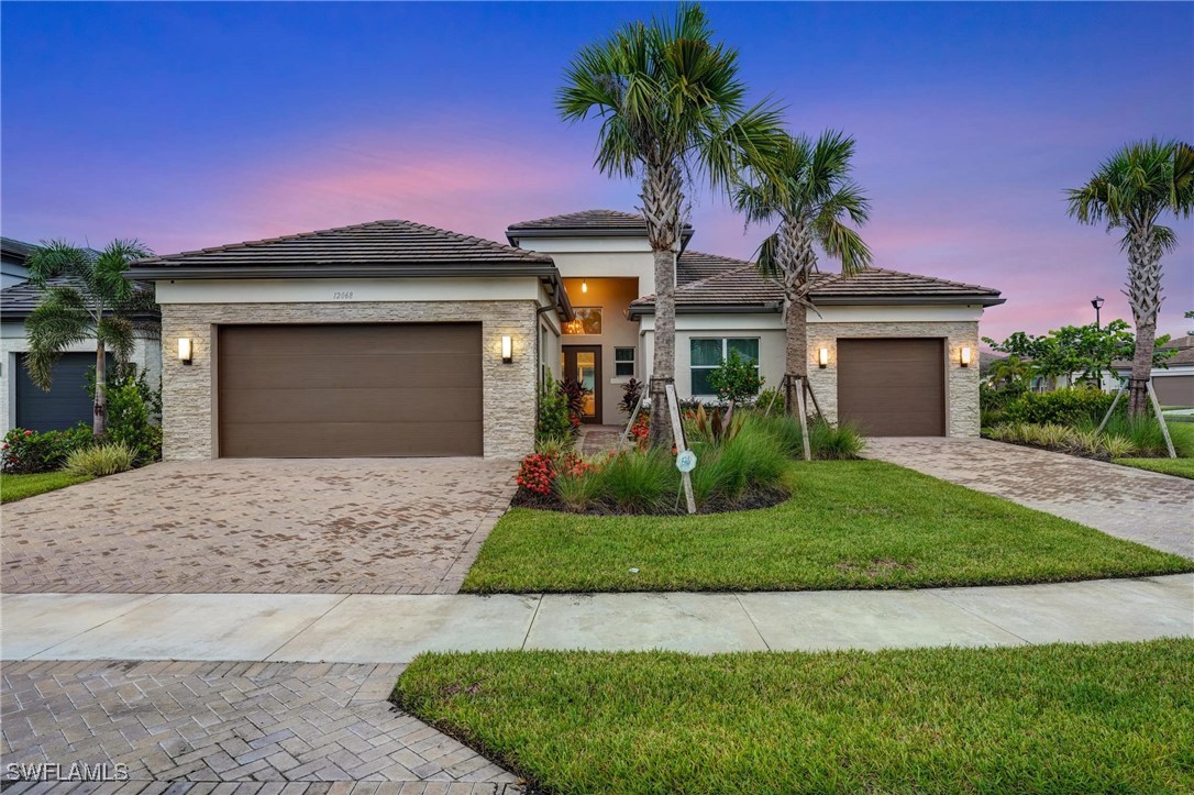 4 Bed Pool Home for Sale in Valencia Trails, FL, $1,799,000 — photo 2