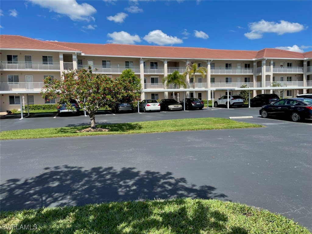 2 Bed Condominium for Sale in Chatham Square, FL, $248,000 — photo 2