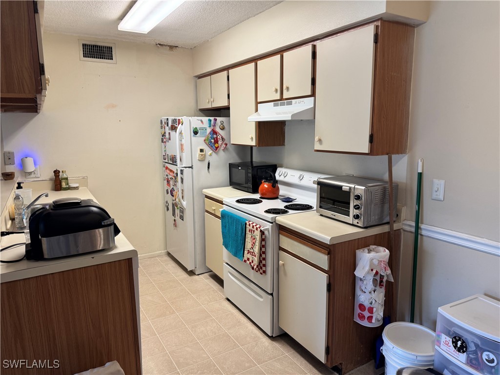 1 Bed Condominium for Sale in Mystic Gardens, photo 2