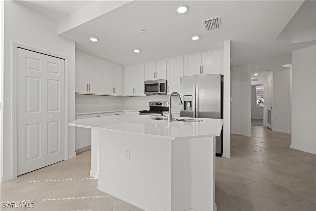 3 Bed Waterfront Home for Sale in Punta Gorda, FL — photo 2