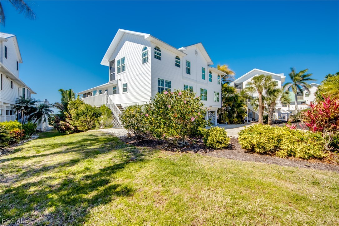 3 Bed Waterfront Home for Sale in Seagull Bay, photo 2