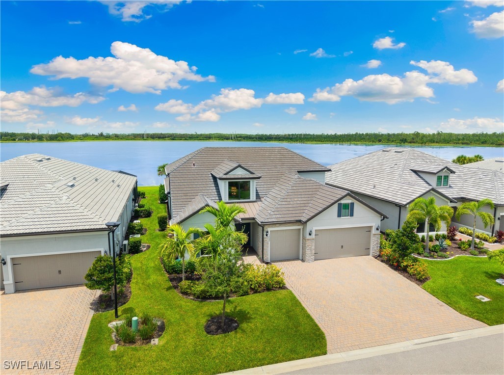 4 Bed Pool Home for Sale in Wildblue, photo 2