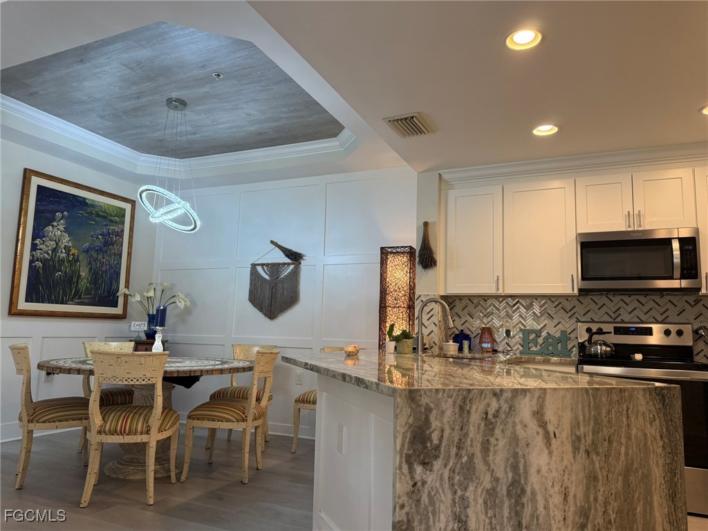 2 Bed Waterfront Home for Sale in Cape Coral, FL, $179,500 — photo 2