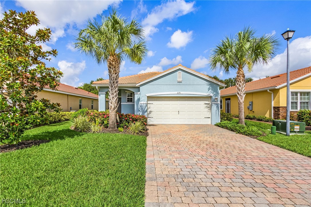 3 Bed SingleFamilyResidence for Sale in Alva, photo 2