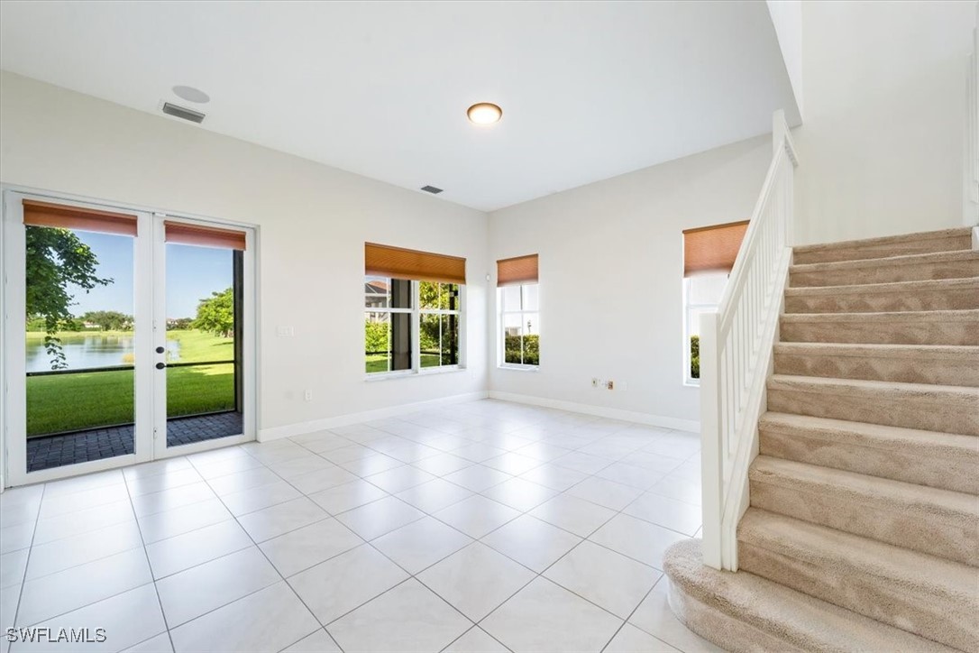 4 Bed Waterfront Home for Sale in Maple Ridge, photo 2