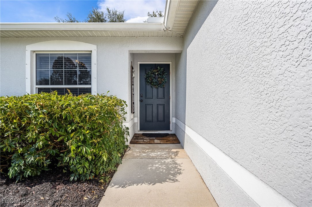 3 Bed SingleFamilyResidence for Sale in Greenbriar, FL — photo 2