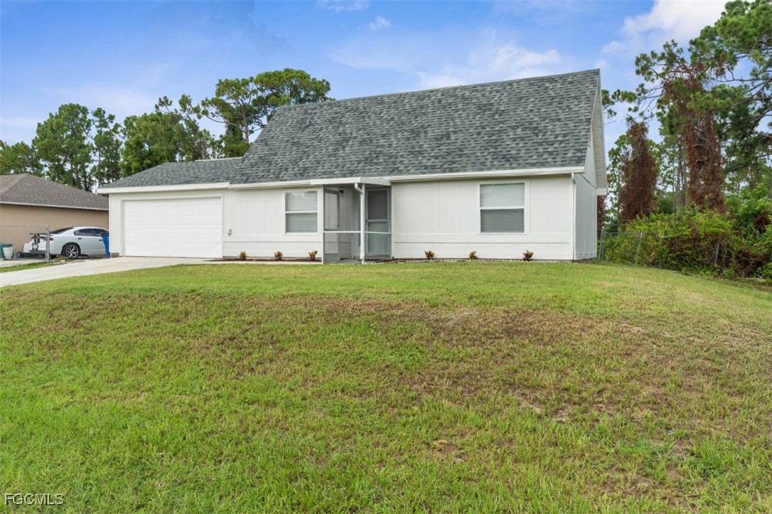 3 Bed SingleFamilyResidence for Sale in Lehigh Acres, FL — photo 2