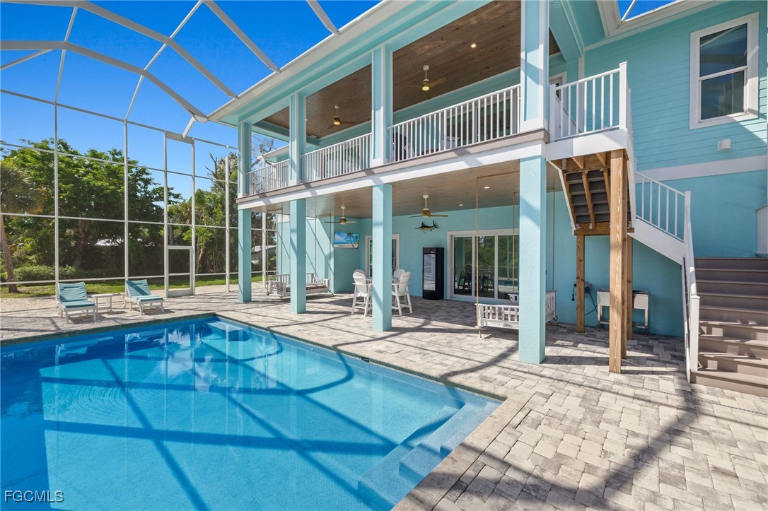 3 Bed Pool Home for Sale in Castaway Estates, photo 2
