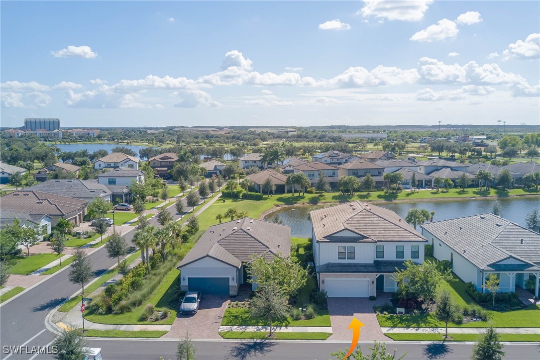 5 Bed SingleFamilyResidence for Sale in Avalon Park, photo 2