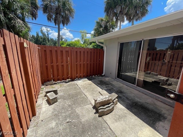 2 Bed Condominium for Sale in Palm Frond Condo, photo 2