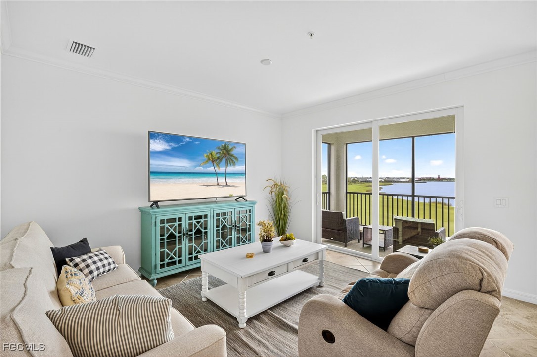 2 Bed Condominium for Sale in Punta Gorda, FL — photo 2