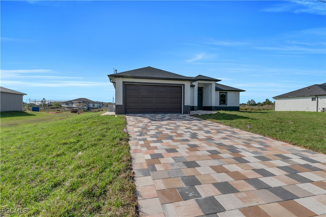 3 Bed SingleFamilyResidence for Sale in Lehigh Acres, photo 2