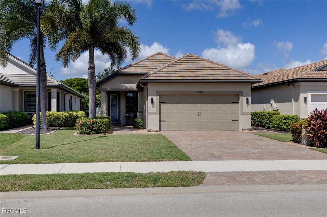 3 Bed SingleFamilyResidence for Sale in Corkscrew Shores, FL — photo 2