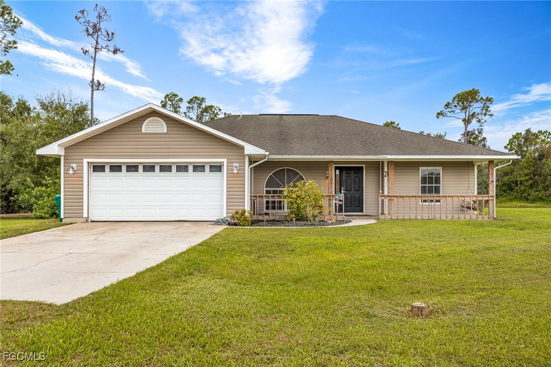 3 Bed SingleFamilyResidence for Sale in Horseshoe Acres, photo 2