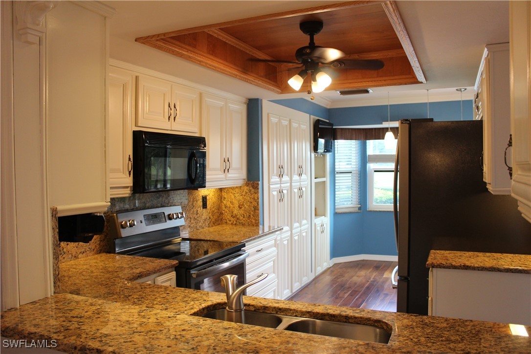 2 Bed Waterfront Home for Sale in Naples, FL, $275,000 — photo 2