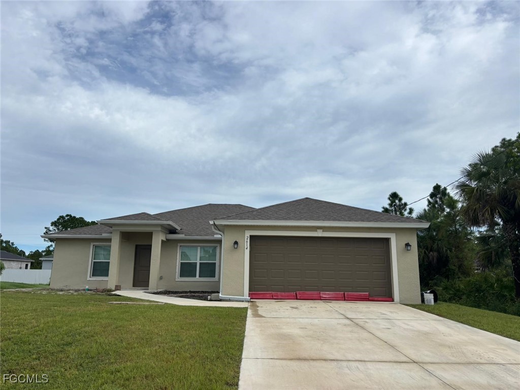 4 Bed SingleFamilyResidence for Sale in Lehigh Acres, photo 2