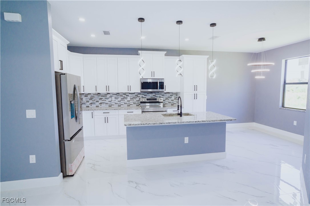 3 Bed SingleFamilyResidence for Sale in Lehigh Acres, FL — photo 2