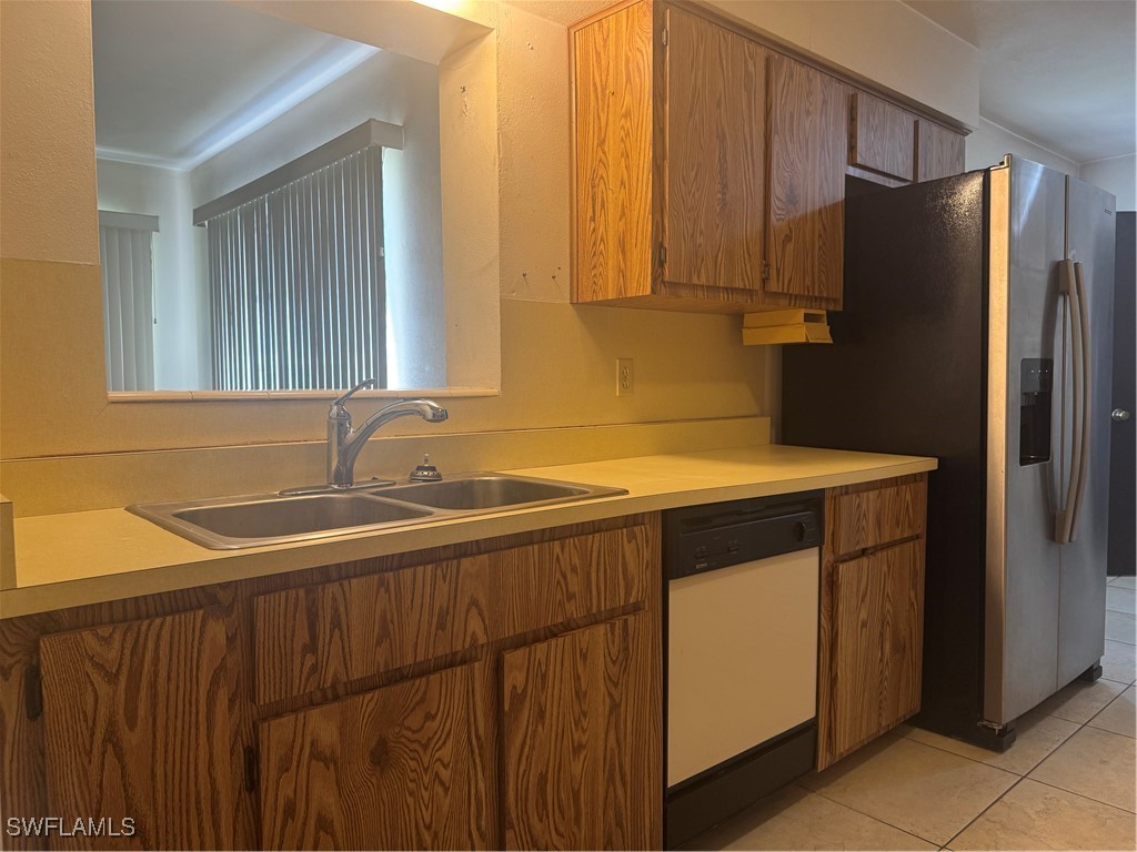 3 Bed SingleFamilyResidence for Sale in Immokalee, FL — photo 2