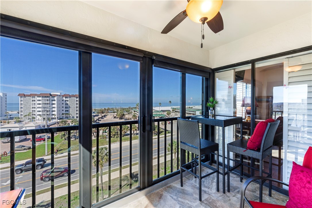 2 Bed Condominium for Sale in Fort Myers Beach, FL, $410,000 — photo 2
