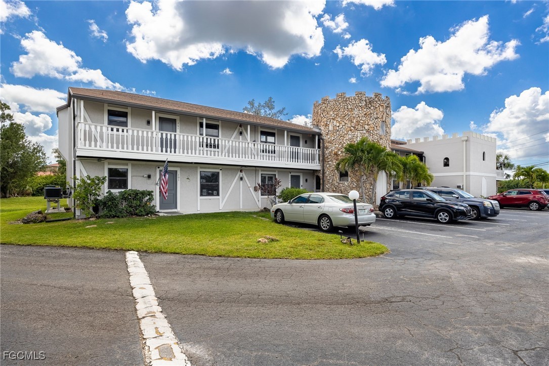2 Bed Waterfront Home for Sale in Fort Myers, FL, $119,000 — photo 2