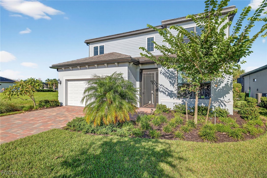 5 Bed Waterfront Home for Sale in Avalon Park, photo 2