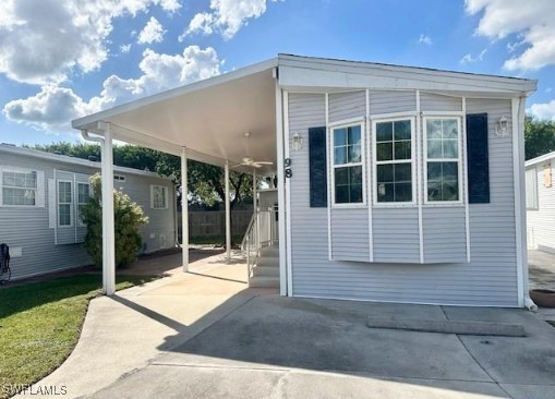 1 Bed ManufacturedHome for Sale in Naples, FL, $125,000 — photo 2