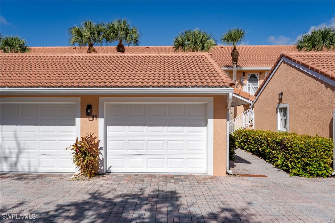 2 Bed Waterfront Home for Sale in Naples, FL, $400,000 — photo 2